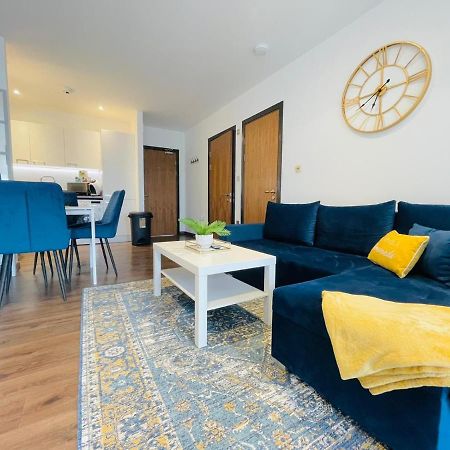 Park Street Apartment Luton By Hostaguest Eksteriør bilde