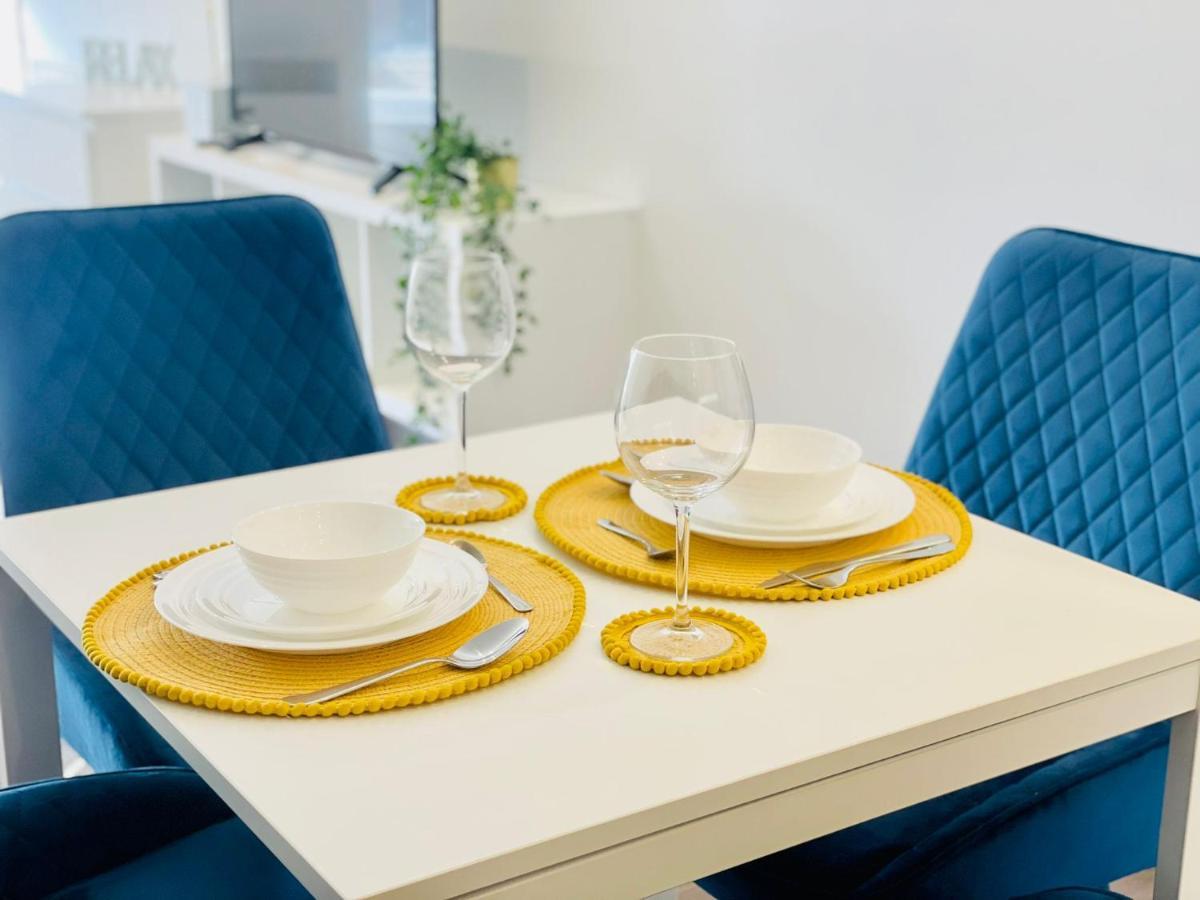 Park Street Apartment Luton By Hostaguest Eksteriør bilde