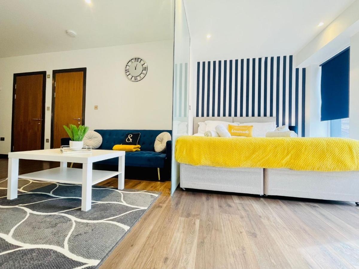 Park Street Apartment Luton By Hostaguest Eksteriør bilde
