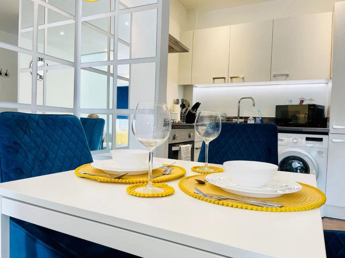 Park Street Apartment Luton By Hostaguest Eksteriør bilde