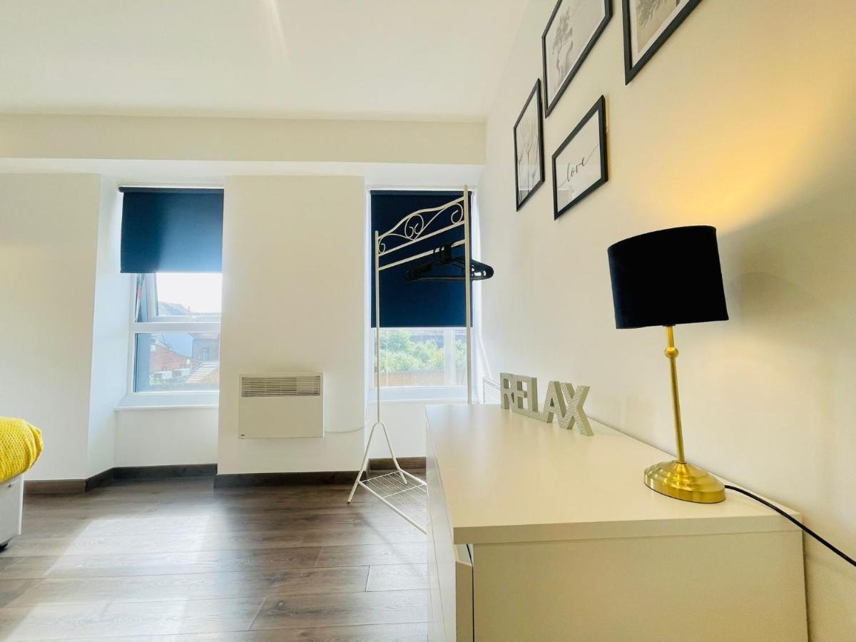 Park Street Apartment Luton By Hostaguest Eksteriør bilde